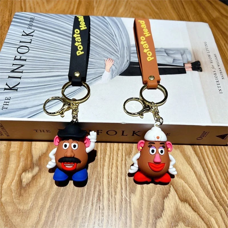 سلسلة مفاتيح كرتونية من أنمي ت - مراجعة Gaming Console Keychain وسعره