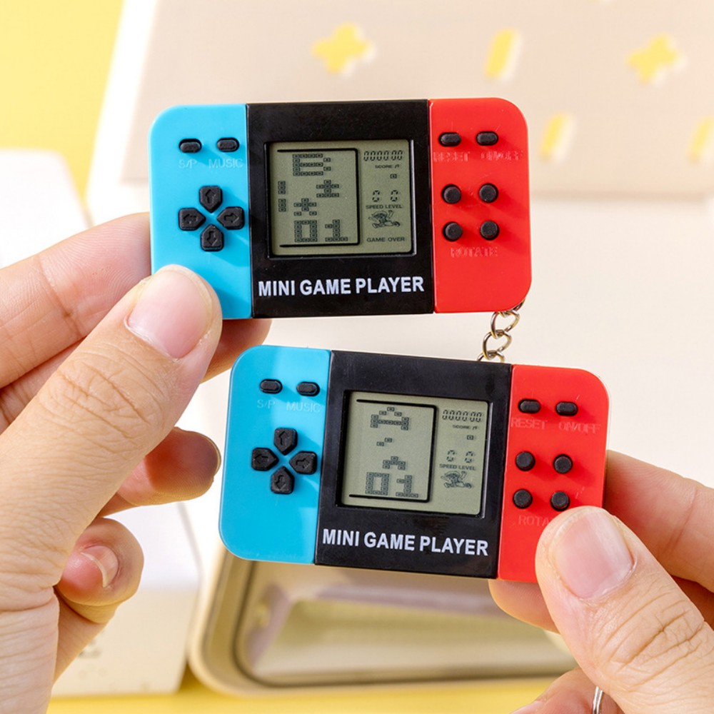 سلسلة مفاتيح على شكل وحدة تحكم - مراجعة Gaming Console Keychain وسعره