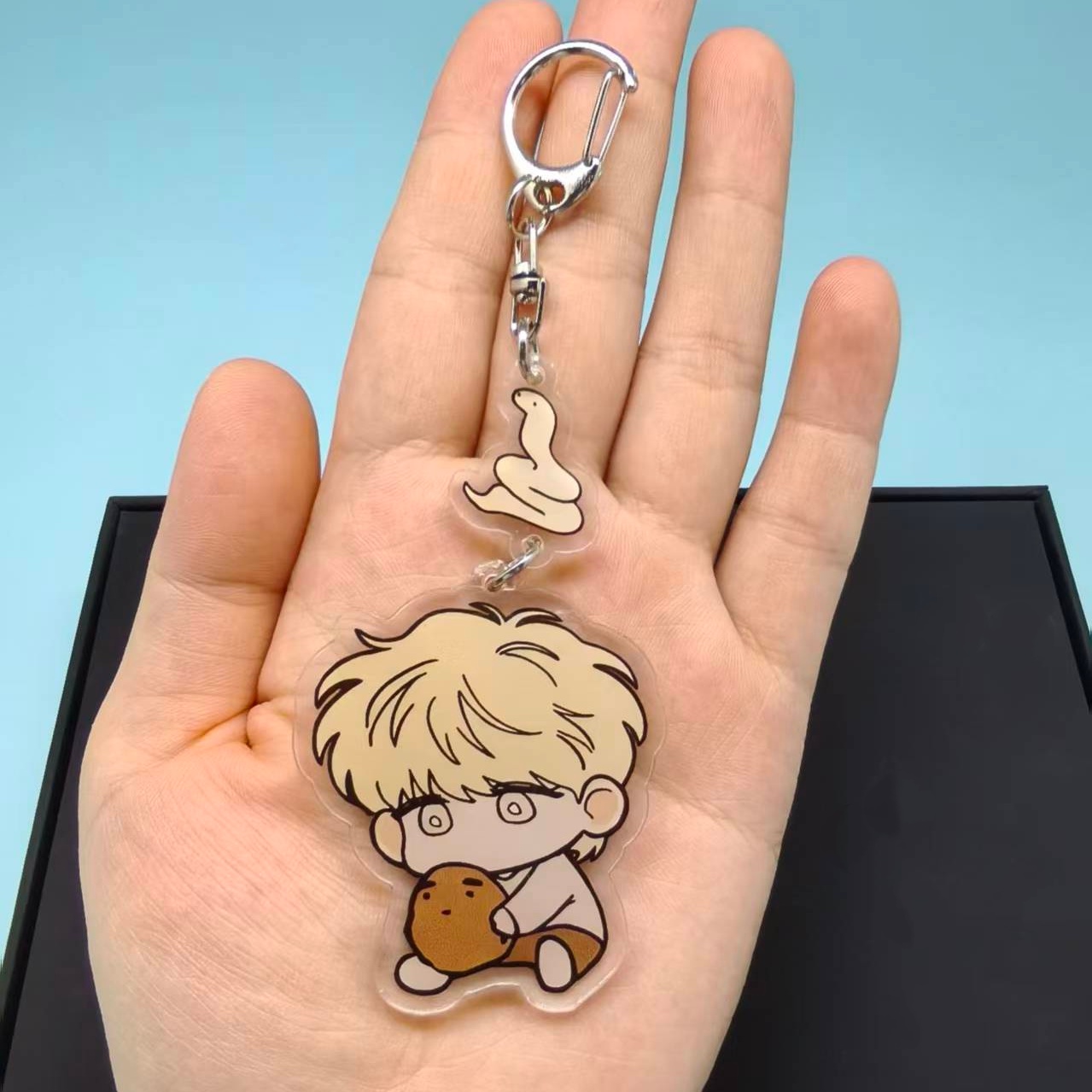 سلسلة مفاتيح أكريليك بتصميم ال - مراجعة Gaming Console Keychain وسعره